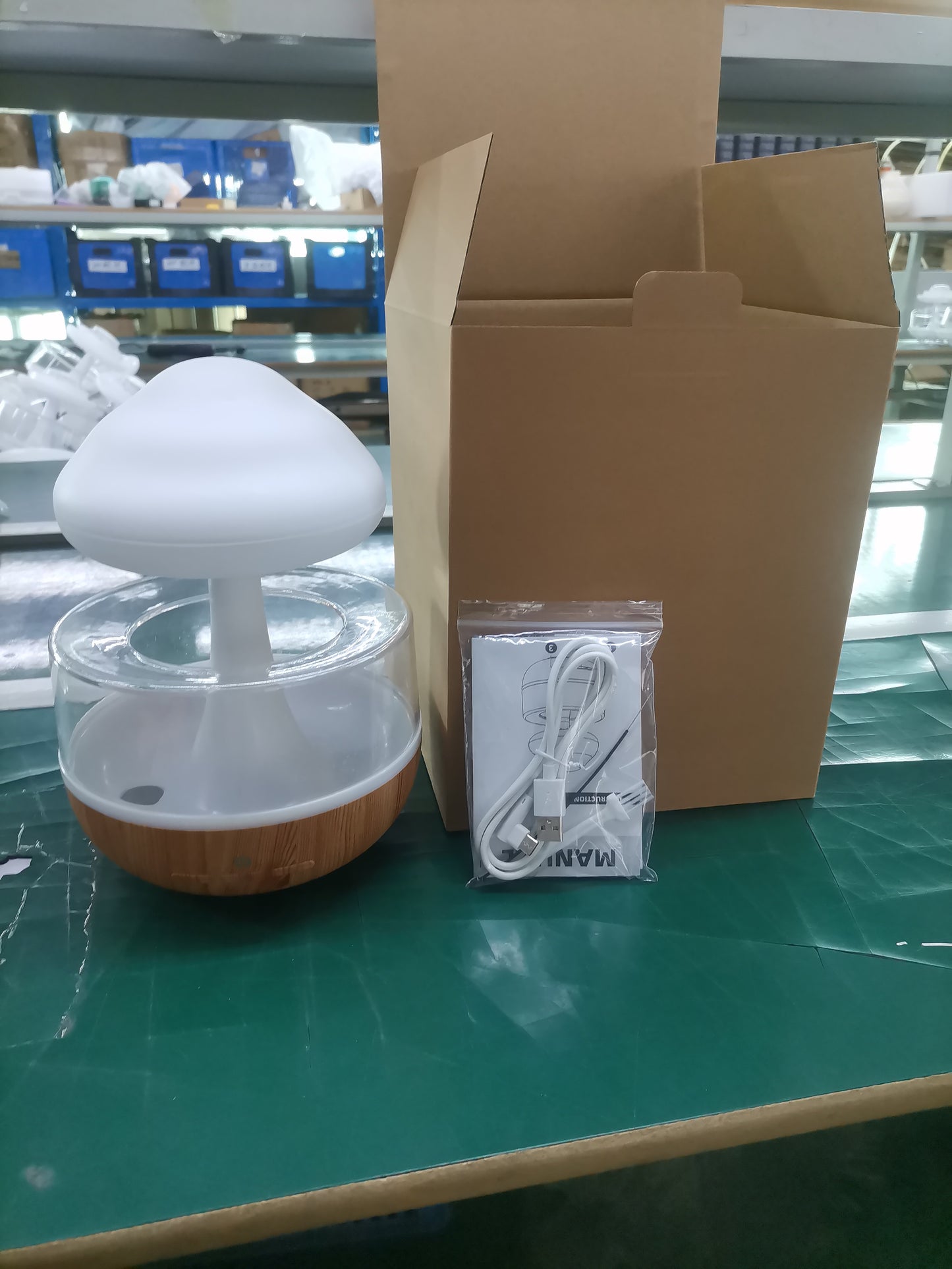 "Rain Cloud Aroma Humidifier - Transform Your Space with Soothing Rainfall and Refreshing Aroma!"